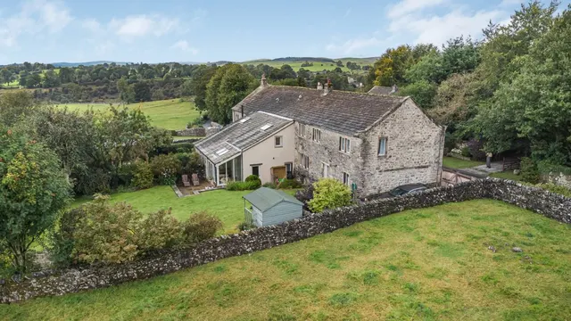 Horseshoe Barn, Calton, BD23, photo 3