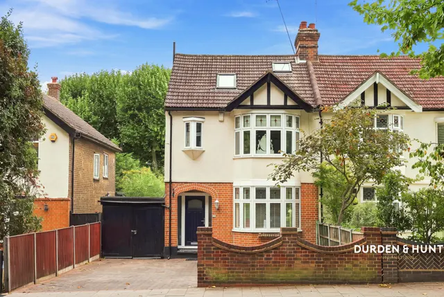 Main Road, Romford, RM1, photo 1