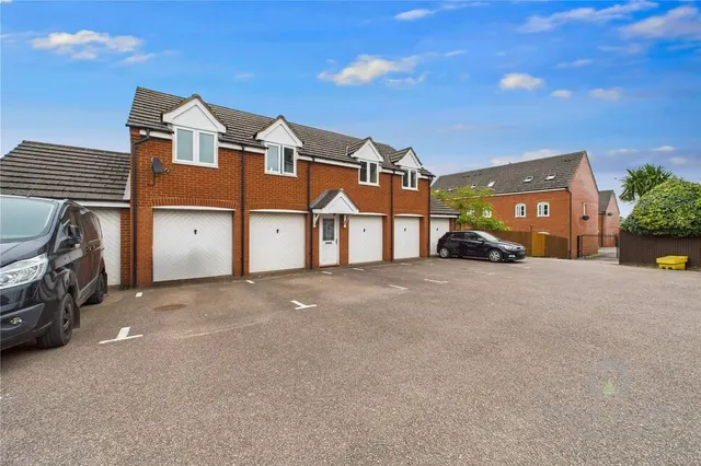 Jack English Close, St Crispins, Northampton, NN5, photo 1