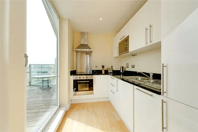 Denison House, London, photo 3