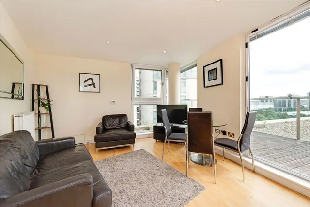 Denison House, London, photo 1