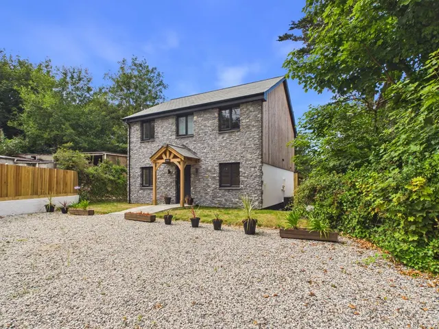 Tolcarne St. Day, Redruth, TR16, photo 1