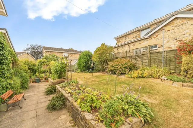 Photo 2 — Larchdale, Huddersfield