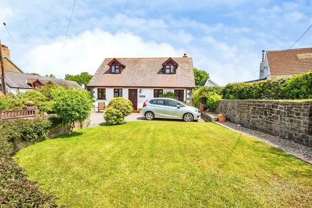 Parcllyn, Cardigan, SA43, photo 1