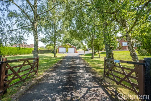 Victoria Road, Dodford, B61, photo 3