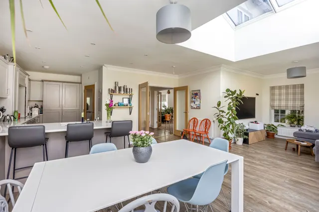 Churchill Way, Broadbridge Heath, RH12, photo 3