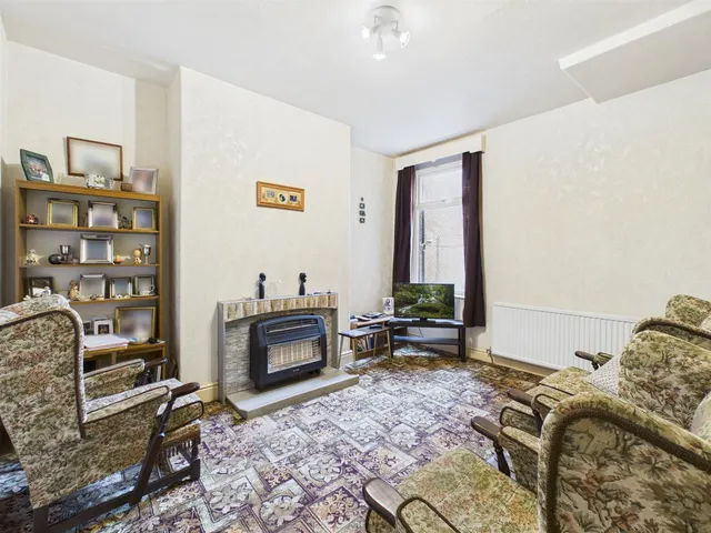 Ash Grove, Lancaster, LA1, photo 2