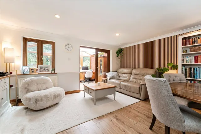 Pieces Court, Waterbeach, CB25, photo 2