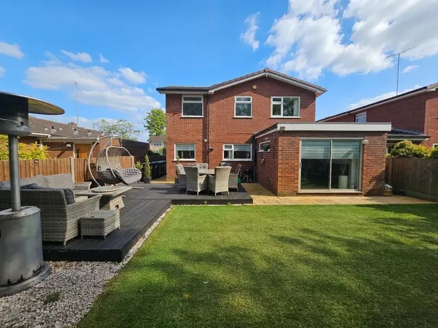 Gleneagles Road, Heald Green, photo 2