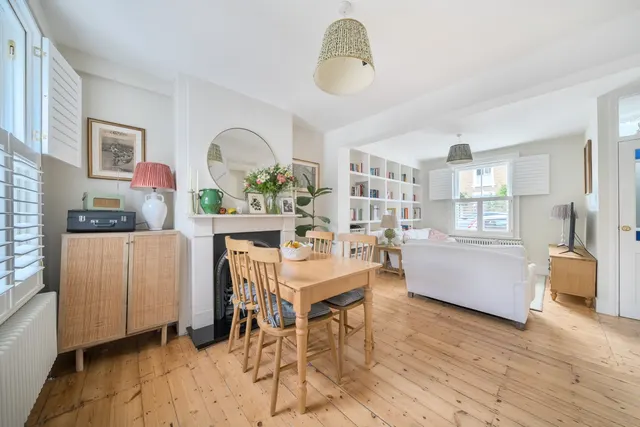 Photo 2 — Chalford Road, West Dulwich, London, SE21
