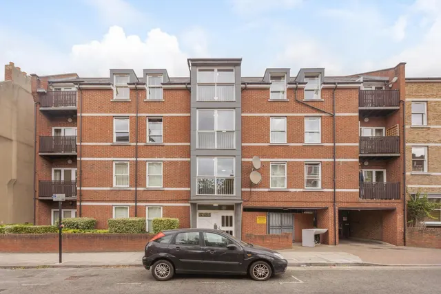 Ferndale Road, Clapham, SW4, photo 1
