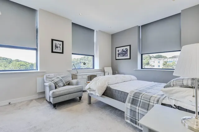 Low Lane, Horsforth, LS18, photo 3