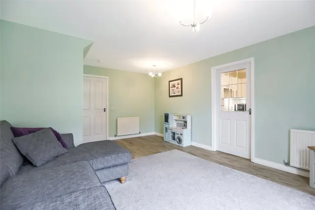Photo 2 — Sycamore Way, Stewarton, Kilmarnock, East Ayrshire, KA3