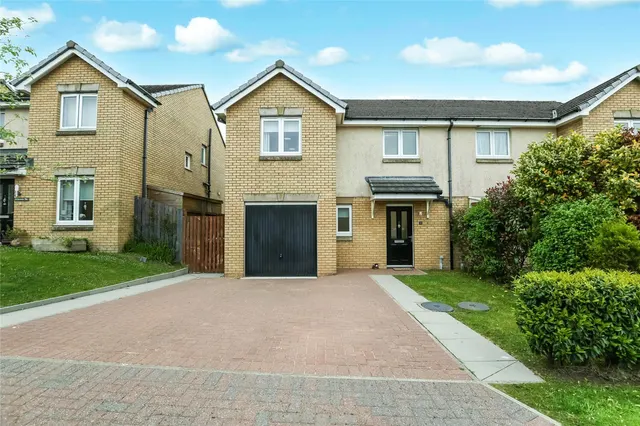Sycamore Way, Stewarton, Kilmarnock, East Ayrshire, KA3, photo 1