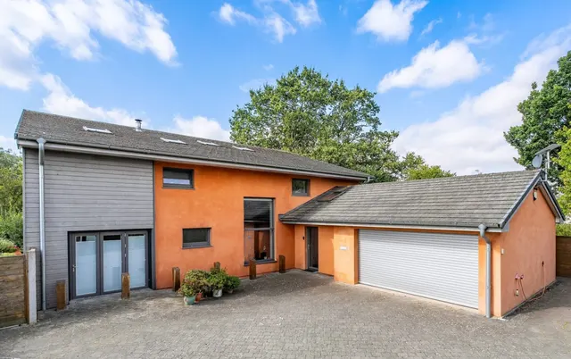 Holyhead Road, Wellington, TF1, photo 1