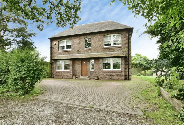 Chester Road, Knutsford, WA16, photo 1