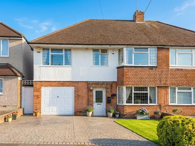 Silverston Way, Stanmore, HA7, photo 1