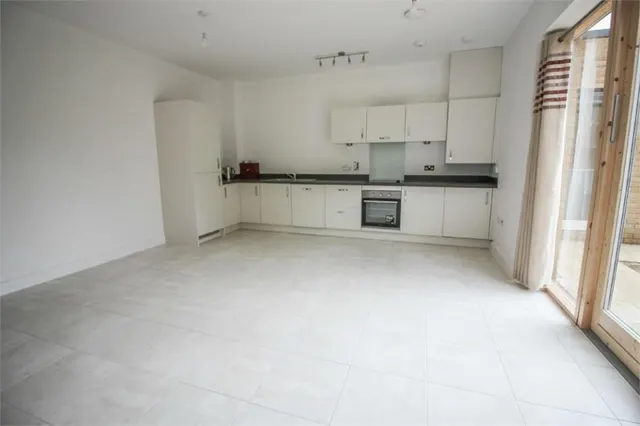 Bullfinch Road, Newhall, CM17, photo 2