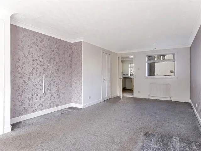 Photo 3 — Boyd Orr Crescent, Kilmaurs, Kilmarnock, East Ayrshire, KA3
