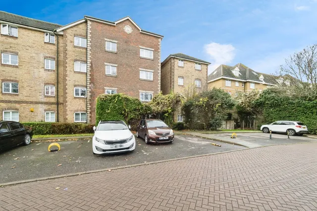 Harrisons Wharf, Purfleet-on-Thames, Essex, RM19, photo 1