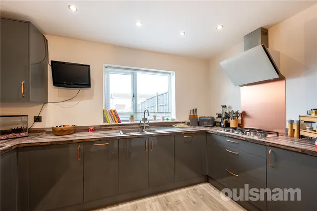 Photo 3 — Sandygate Close Webheath, Redditch, Worcestershire, B97 5RY