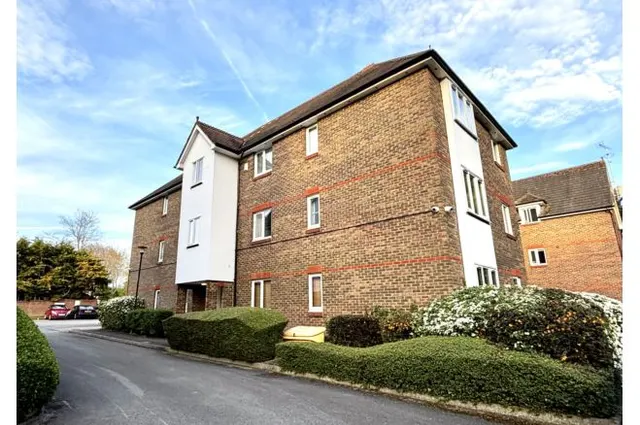 Granville Place, Pinner, HA5, photo 1