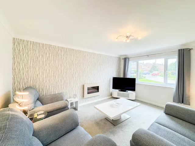 Photo 3 — Ribbleton Close, Seddons Farm, Bury BL8 2TH