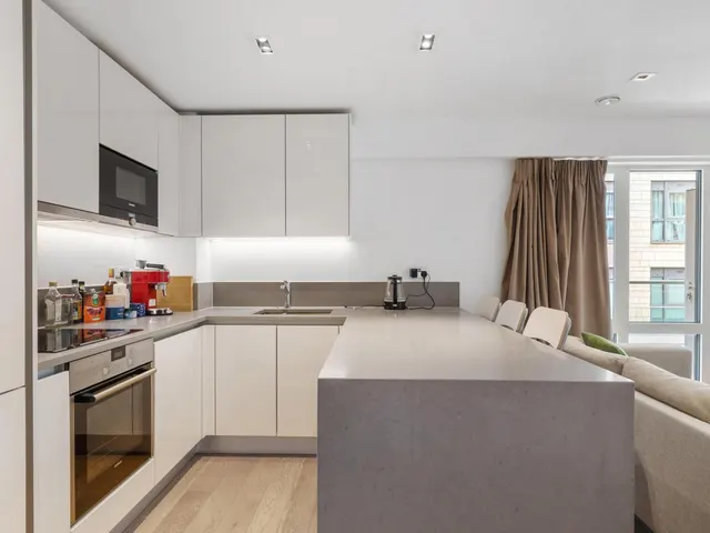 Dickens Yard, London, W5, photo 2