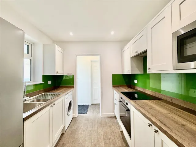 Quarry Road, Swindon, photo 3