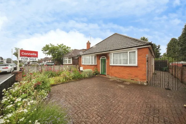 Ashcroft Road, Luton, photo 1