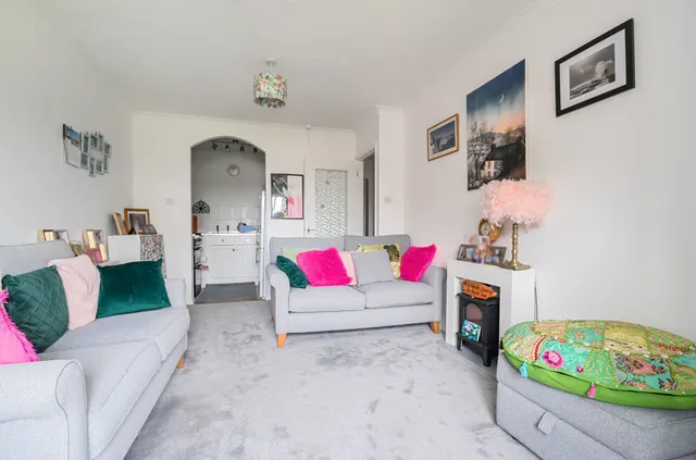 Pagham Road, Nyetimber, PO21, photo 3