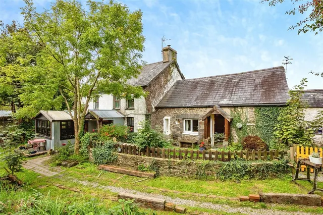 Dihewyd, Lampeter, SA48, photo 2
