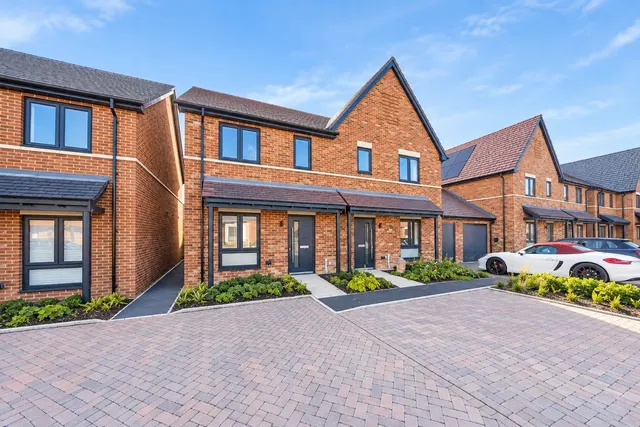 Tribune Road, Warsash, SO31, photo 1