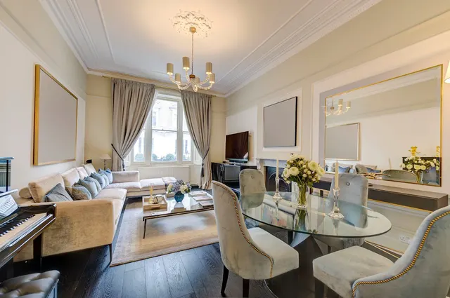 2 bedroom flat — Harcourt Terrace, Chelsea, London, SW10 9JP