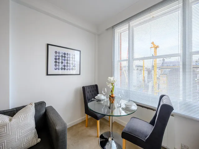 Studio Apartment To Let, Hill Street,..., photo 1