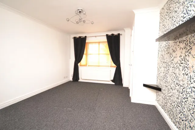Woodville Road, Spring View, WN3, photo 2