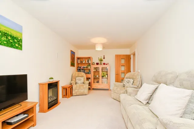 Photo 3 — Moormead Road, Wroughton, Swindon