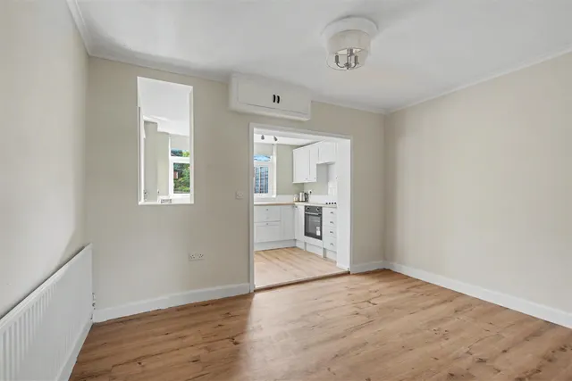 Ilkeston Road, Trowell, NG9, photo 2