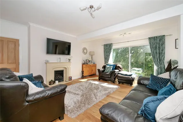 The Beeches, Baildon, BD17, photo 2