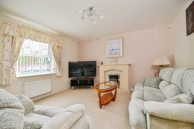 Cherryfield Drive, Middlesbrough, TS5, photo 3