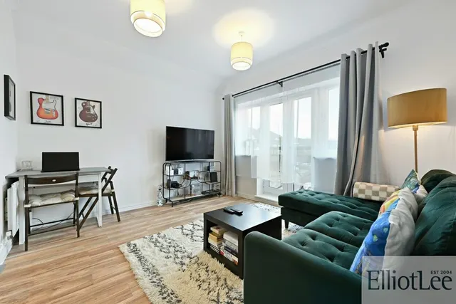 Photo 3 — Forty Avenue, Century House Forty Avenue, HA9