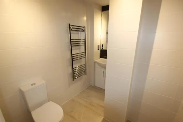 High Street, Woking, GU21, photo 2