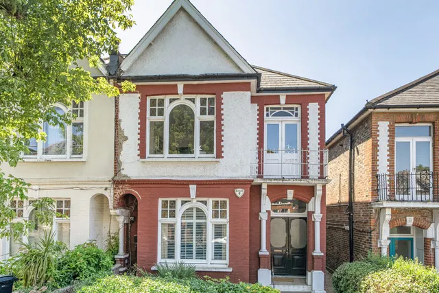Flat 1, 35 Westbere Road, London, photo 1