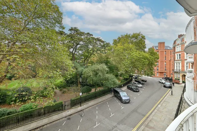 Photo 3 — Hans Place, Belgravia, London, SW1X 0EX