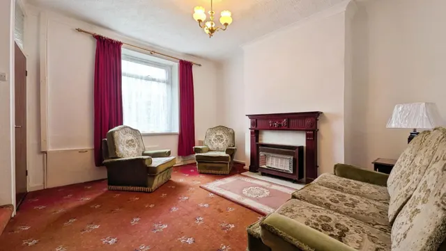 Co operative Street, Saddleworth, OL4, photo 2