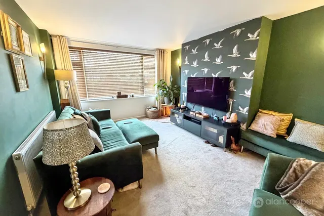 Avon Close, Bulkington, CV12, photo 2
