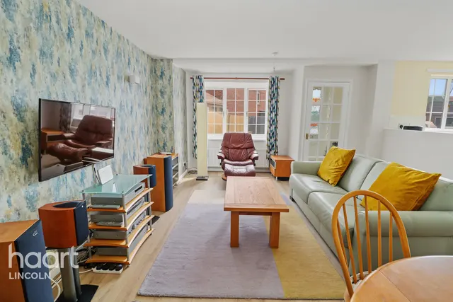 Cadwell Close, Lincoln, LN6, photo 3