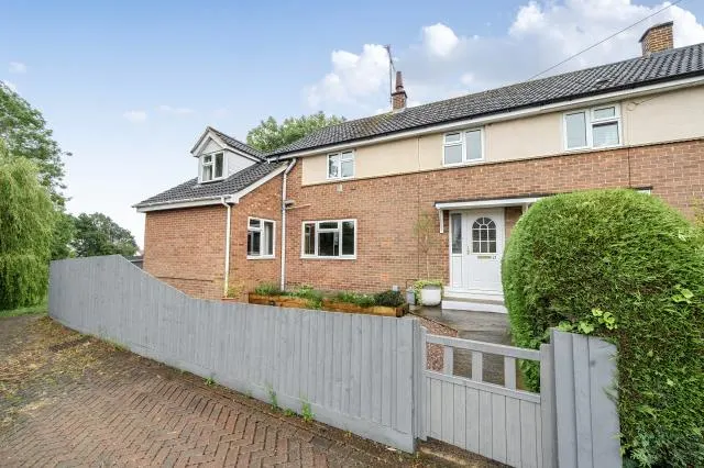 Hastings Close, OX16, photo 1