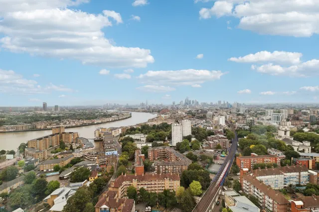 Salter Street, Tower Hamlets, E14, photo 3