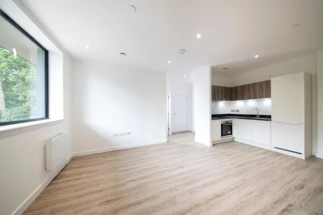 Ashwood Way, Basingstoke, RG23, photo 1
